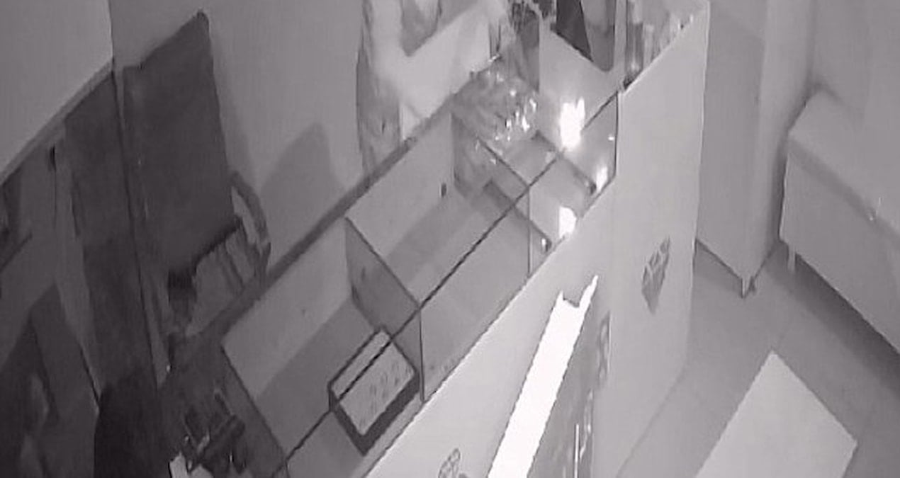 Aynı gece hem kuyumcuyu hem de bakkalı soydular