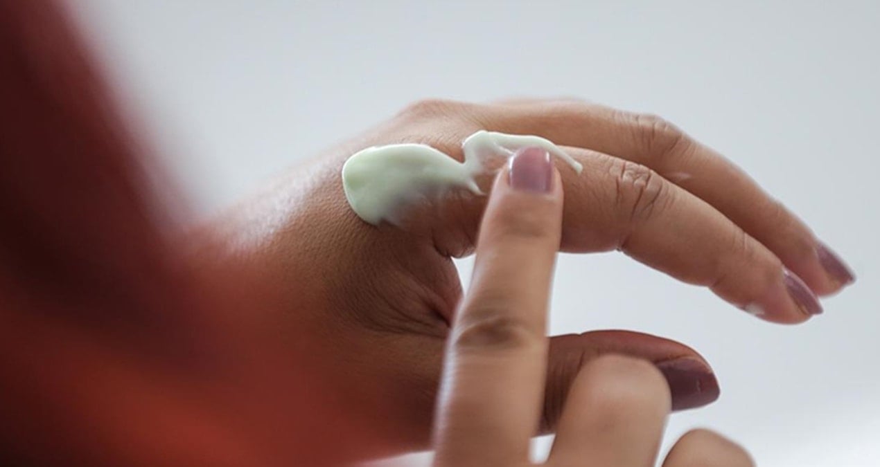 ‘Bu kremi kullanınca namaza başladım’ diyen influencera dev ceza