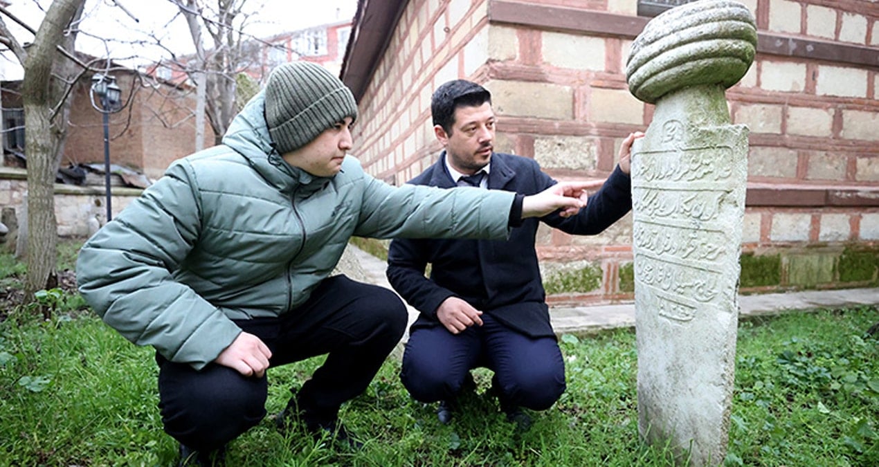 Tarihe yolculuk: Osmanlı mezarları QR kod ile dijitalleşiyor!